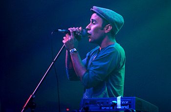 340ml at Cape Town International Jazz Festival 2005 &copy S.Gordon