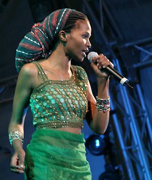 Simphiwe Dana &copy S.Gordon 2005