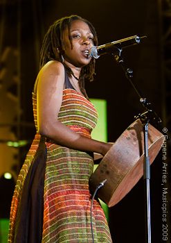 Chiwoniso &copy E. Arries